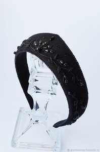 Serre-tête de luxe blanc noué avec broderie de perles en forme de cœur or et rose, style turban pour femme, accessoire de cheveux pour soirée - Product Image 5