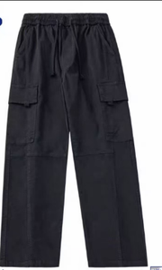 Ropa deportiva retro: Nailon arrugado y bloques de color llamativos inspirados en las siluetas atléticas de los años 80. - Product Image 5