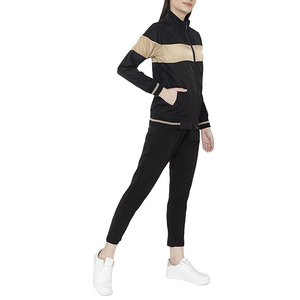 Best Design Women Casual Printed Tracksuit Solid Pattern Breathable 100% Cotton Winter Wear Women Zipper Tracksuit - Product Image 4