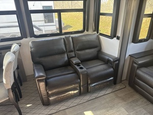 Usado 2022 Keystone M-o-n-t-a-n-a 3231C-K - Product Image 6