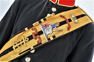 Fajas de oficial de uniforme Ceremoinal totalmente personalizadas de alta calidad con parches bordados a mano personalizados - Product Image 2