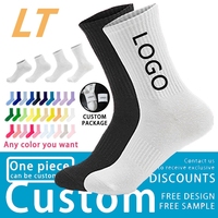 Chaussettes de sport en coton jacquard rayées personnalisées en gros d'usine, chaussettes antidérapantes personnalisées pour le basketball, le fitness, le yoga et le Pilates