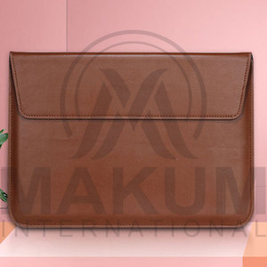 Housse pour ordinateur portable en cuir véritable marron, cuir de vachette - Product Image 4