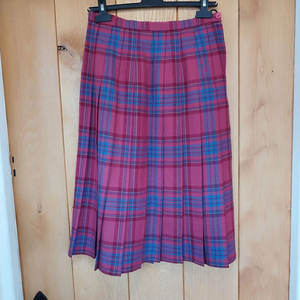 Vente chaude : Jupe écossaise plissée en laine 100% faite à la main, motif tartan, style robe d'écolière - Product Image 1