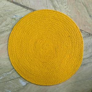 Mantel Individual Redondo de Algodón Trenzado, Color Amarillo Sólido, Lavable, para Uso Doméstico, Estilo Simple - Product Image 4