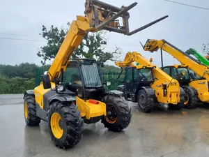 Manipulador Telescópico JCB 541-70 con Motor Diésel, Montacargas con Altura de 7 m y Capacidad de Carga de 300 kg - Product Image 2