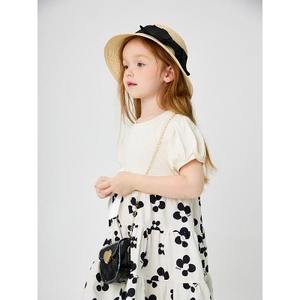 Robe Daisy de style coréen OZKIZ pour filles de 2 à 7 ans, en mousseline chic, longueur genou, imprimée, mode enfantine, vente en gros - Product Image 1