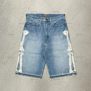Pantalones Cortos de Mezclilla Holgados al Por Mayor a Precio de Fábrica, Diseño Personalizado con Orificios Deshilachados, Pantalones Cortos de Mezclilla hasta la Rodilla para Hombre - Product Image 3