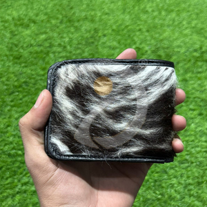 Cartera de cuero natural con pelo de vaca, delgada, hecha a mano, billetera plegable, tarjetero, estilo minimalista. - Product Image 1