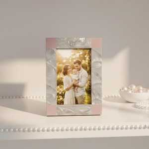Marco de Fotos Contemporáneo Hecho a Mano con Incrustaciones de Resina y Hueso, Exhibición de Fotos Personalizada Premium para Retratos Familiares, Fotos de Boda y Más - Product Image 6