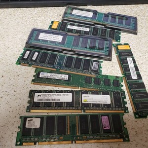 Chatarra de Memoria RAM de Computadora para Reciclaje de Residuos Electrónicos - Product Image 3