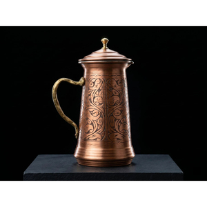 Pichet en cuivre peint à la main avec couvercle, disponible au prix de gros, en tailles et designs personnalisés, provenant d'un exportateur indien. - Product Image 1
