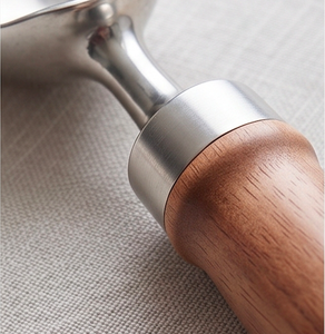 Ensemble de cuillères en acier inoxydable poli miroir couleur argent premium avec manche en bois pour hôtels, restaurants, mariages, couverts de table - Product Image 2