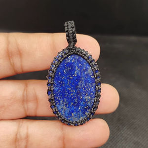 Collier en macramé tendance avec pierre ovale en lapis-lazuli, collier en pierre de lapis-lazuli sur cordon - Product Image 1