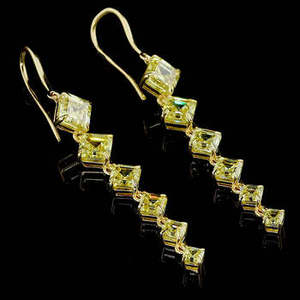 Pendientes cuadrados de esmeralda y diamantes, pendientes dorados con diamantes Roy, pendientes de princesa de color amarillo intenso. - Product Image 4