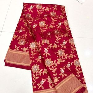 Sari de Seda Khadi Banarasi Puro con Bordado Floral en Oro y Plata y Blusa sin Coser, Precio al por Mayor por Royal Export - Product Image 6