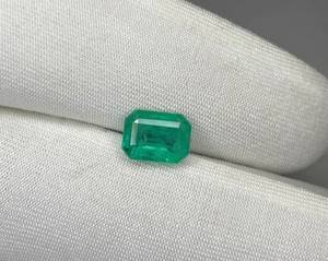 มรกตธรรมชาติทรงแปดเหลี่ยม 1.25 กะรัต สำหรับทำแหวน - Product Image 1