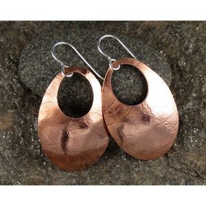 เครื่องประดับทองเหลืองทองแดงสุดหรู งานแฮนด์เมด รุ่น 3 คอลเลคชั่น ดีไซน์พิเศษ สำหรับงานปาร์ตี้ ขายดี เป็นมิตรต่อสิ่งแวดล้อม - Product Image 6