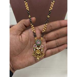 Indian Ethnic Gold Plated <b>Bridal</b> Mangalsutra <b>Jewelry</b> <b>Set</b> - Product Image 2