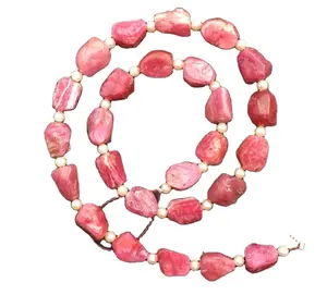 Pierre de rubis rouge de forme irrégulière, 26 pièces de qualité supérieure, verre limé, brut, coupé à la main, foret supérieur pour la fabrication de bijoux, perles