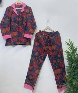 Conjunto de Ropa de Casa de Algodón con Estampado de Frutas |   Conjunto de Pijamas a Juego para Mujer |   Pijamas Tropicales Divertidos con Ribete Rosa |   Ropa cómoda para estar en el <span class=keywords><strong>resort</strong></span>. - Product Image 3