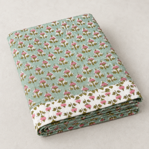 Tela de algodón estampada a mano con motivos florales en rosa acuático, con borde, para confección de vestidos, trajes, dupattas, ropa para el hogar, ropa festiva y ropa informal. - Product Image 6