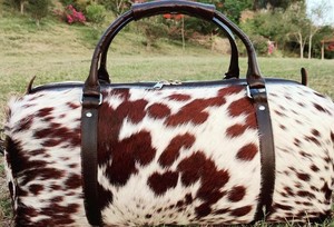 Bolsa de Viaje de Cuero Vacuno con Pelo, Estilo Duffel, para Fin de Semana, Hecha a Mano, de Lujo, LHODB-0153B - Product Image 4