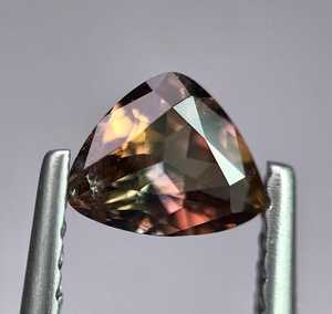 Axinite naturelle taillée du Pakistan, qualité supérieure, pierre précieuse marron-violet à facettes, pierre de bijoux en axinite, pierre précieuse en vrac - Product Image 2