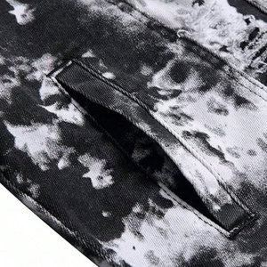 Chaqueta de invierno duradera hecha con tela vaquera desgastada, estilo moderno para la moda diaria. - Product Image 4