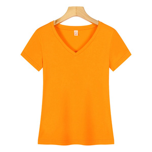 Camiseta de Algodón Peinado con Cuello en V Estampada de Alta Calidad para Mujer y Niña - Product Image 2