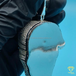 Pendentif Casque de Soldat Spatial Sertie de Pierres Moissanite VVS, Bijou de Luxe Hip Hop Fait Main - Product Image 6