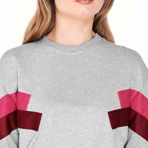 Sudaderas Extra Grandes de Forro Polar para Mujer, Cuello Redondo, Logotipo Bordado en 3D en la Parte Delantera, Sudadera Informal de Invierno, Talla Grande, Mangas Largas, Color Sólido - Product Image 3