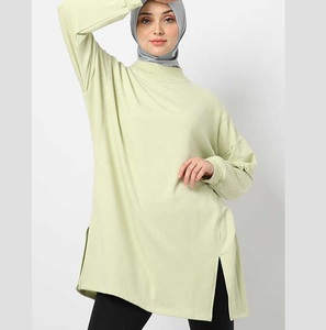 เสื้อทูนิคทรงใหม่ล่าสุด OEM แบบสั่งทำพิเศษ ปี 2026 เสื้อยืดทรงสุภาพ ตัดเย็บด้านข้าง ผ้าเจอร์ซีย์สีพื้น ทรงเข้ารูป กระชับรูปร่าง เสื้อยืดทรงสุภาพ - Product Image 1