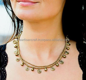 Collar de latón estilo bohemio para mujer Diseño elegante de artesanía de metal inspirado en Anthropologie - Product Image 5
