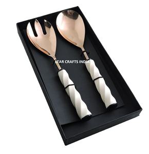 Juego de servidor de ensalada de acero inoxidable dorado con mango de diseño informal de resina blanca para juegos de ensalada de restaurante y Hotel - Product Image 1