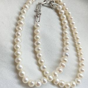 Collier en argent S925 avec boucle en fer à cheval, perle d'eau douce non nacrée, blanche, presque ronde, 5,5-6 mm, propre, sans défaut, charme, petit - Product Image 3