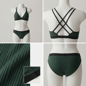 Ensemble bikini côtelé vert pour femme, haut triangle à col ras du cou, bas échancré, bordure contrastante, en Spandex et Polyester extensible, écologique - Product Image 5
