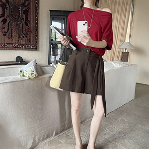 Jupe-short en velours côtelé taille haute de couleur unie pour femme avec ceinture, style minimaliste, coupe classique, fermeture boutonnée - Product Image 3