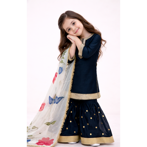 Ensemble Sharara en soie GMY ethnique élégant pour filles, haut entièrement cousu avec dupatta, imprimé numérique, bordure en dentelle d'organza, traditionnel pour enfants - Product Image 2