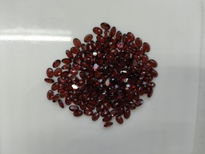 Granat rouge naturel 6x4MM, coupe ovale coussin, pierre précieuse de qualité supérieure pour la fabrication de bijoux - Product Image 4