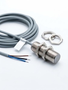 Capteur de proximité inductif compatible avec IWRM 18U9511KS34, adapté au remplacement d'équipements d'automatisation industrielle - Product Image 2