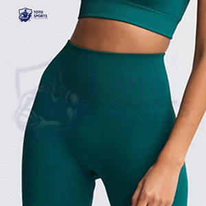 Conjunto de Yoga para Mujer de Alta Calidad, Transpirable, Ligero, Moderno, Cómodo, de Tela de Alto Rendimiento, del Mejor Proveedor, para Correr y Hacer Ejercicio - Product Image 6