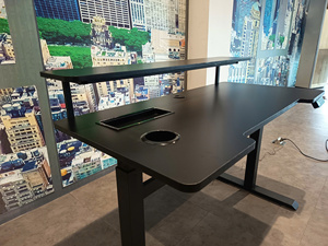 Modern Electric Sit Stand Office <b>Desk</b> with USB Charging Port, Storage Tray and 4-Memory Preset Controller - Product Image 5