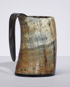 Jarra de Cerveza Tallada en Cuerno de Búfalo 100% Natural con Borde de Aluminio, Ligera y Duradera para Beber - Product Image 2