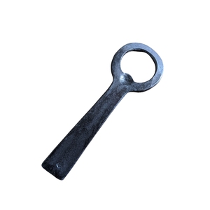 Abridor de botellas de hierro con acabado en polvo negro mate, diseño minimalista y forma rizada, para accesorios de bar, para abrir botellas de vino. - Product Image 4