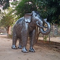 Sculpture d'éléphant en métal pour jardin
