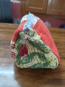 Corn husk clutch pouch Durable makeup pouch wholesale Soft portable puffer bag Lightweight cosmetic casecaseble Wholesale - Product Image 2