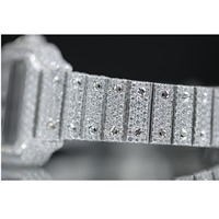 Montre-bracelet de luxe de qualité supérieure, blanche, sertie de diamants, étanche, à quartz, pour hommes, disponible à l'exportation depuis l'Inde.