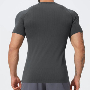 Camiseta Deportiva de Compresión de Manga Corta para Hombre, Corte Ajustado, Color Sólido, Secado Rápido, Cuello Redondo, Tejido de Punto - Product Image 2
