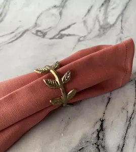 Anneau de serviette en métal artisanal de luxe supérieur, fabriqué à la main, tendance mondiale, par Zahid Exports en Inde - Product Image 1